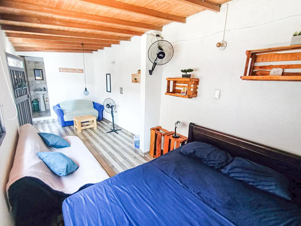 Casa Clandestina Guest House เมเดยิน ภายนอก รูปภาพ