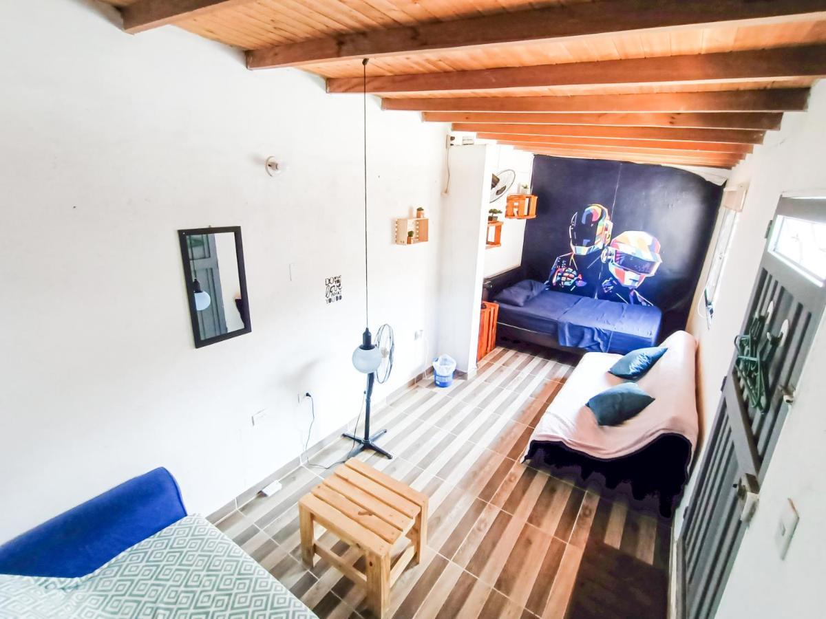 Casa Clandestina Guest House เมเดยิน ภายนอก รูปภาพ