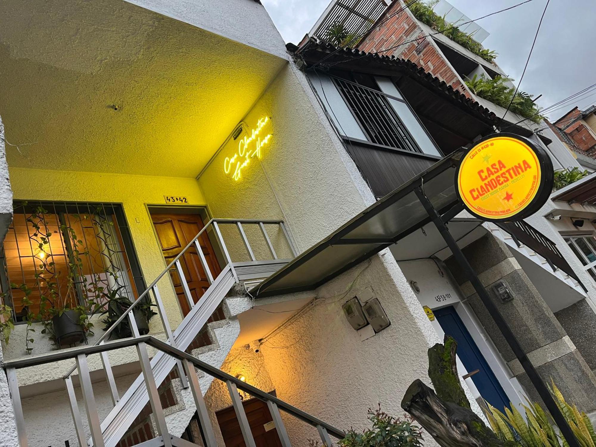 Casa Clandestina Guest House เมเดยิน ภายนอก รูปภาพ